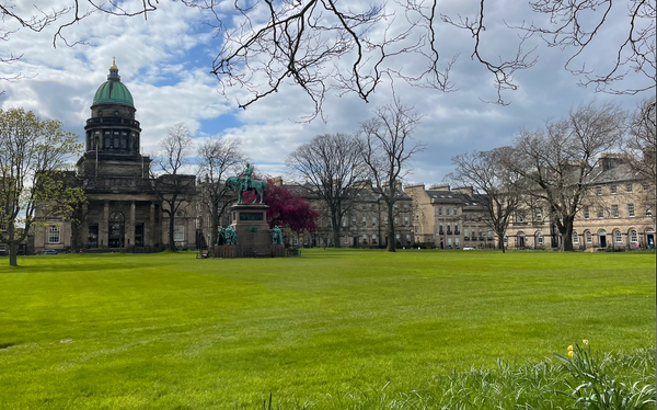 The Edinburgh Minute ⏰: Wednesday 26 April 2023